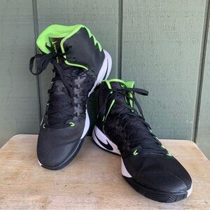 Nike Zoom Hyperdunk Basketball Shoes Black Green 2016 (844359-007) Men’s Sz 8.5